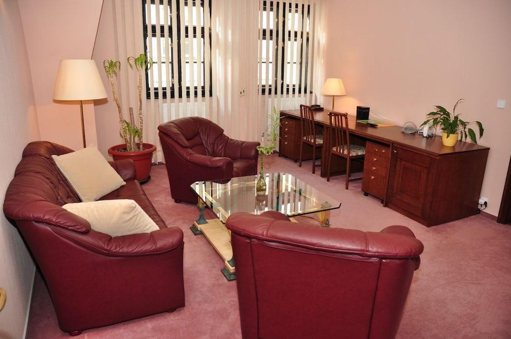 Hotel Radnice Либерец Екстериор снимка