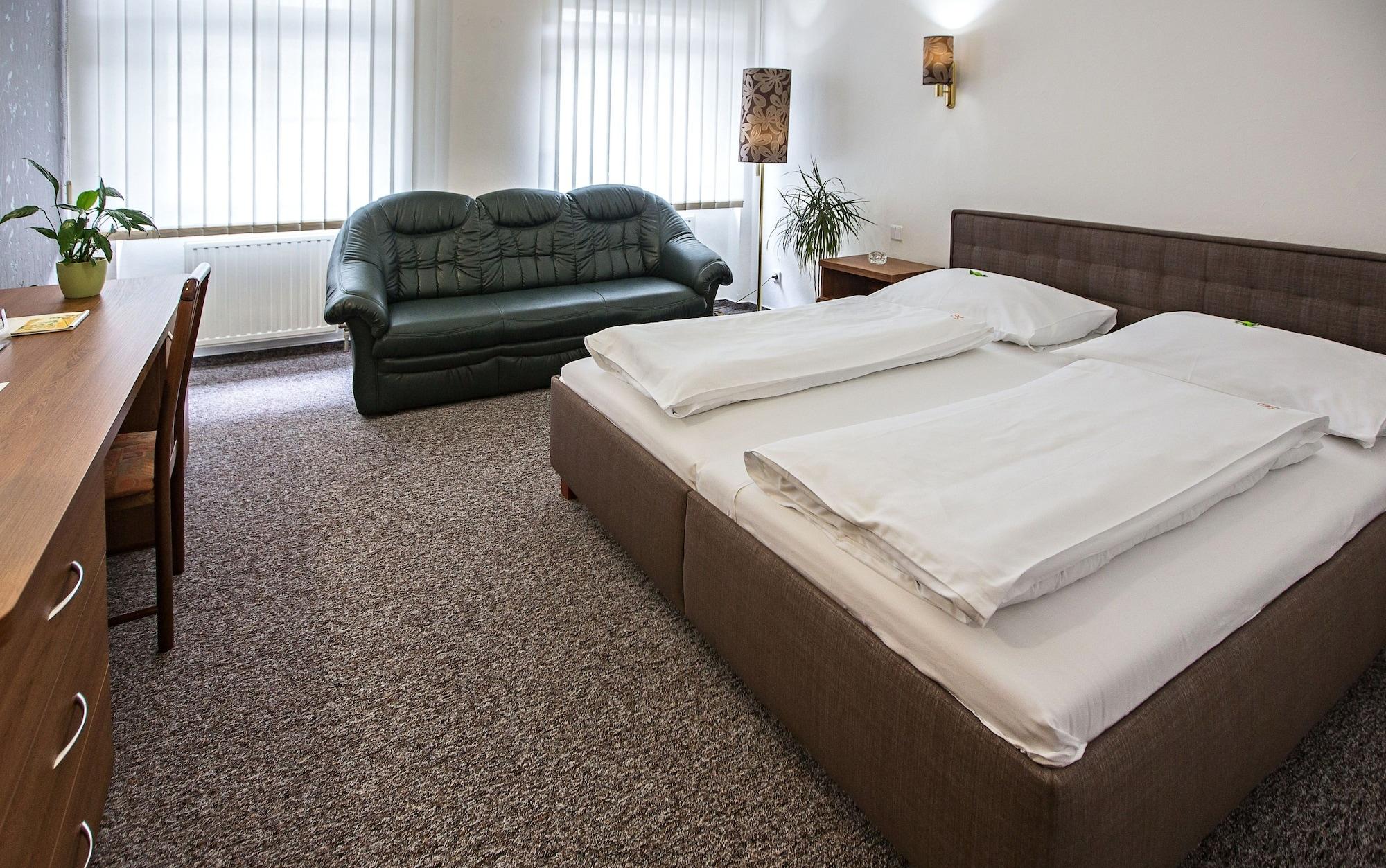 Hotel Radnice Либерец Екстериор снимка