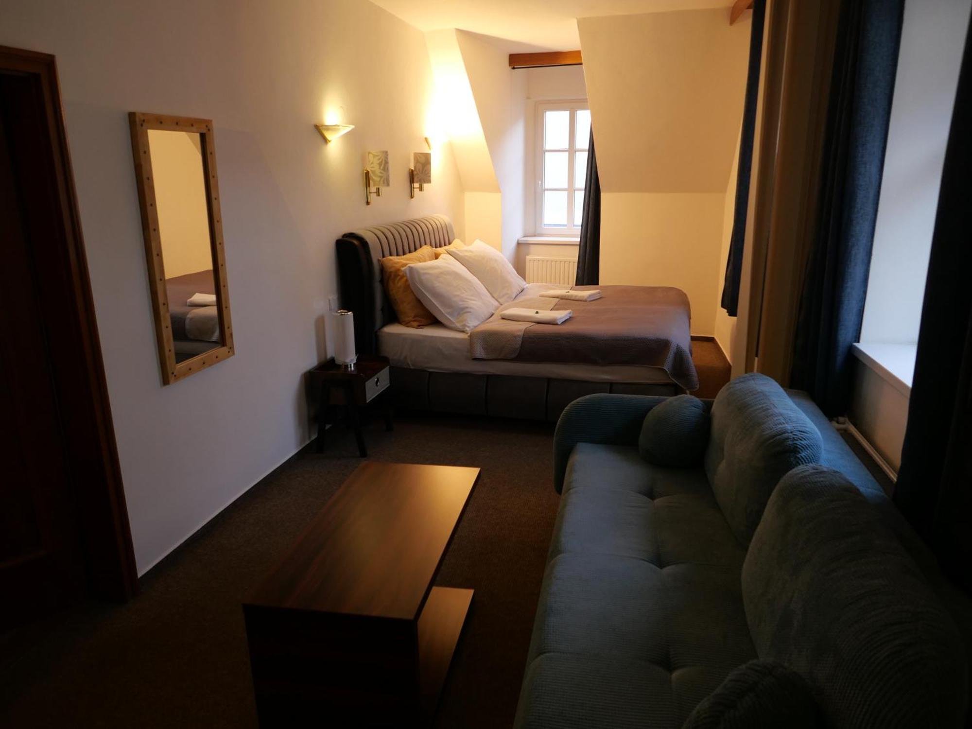 Hotel Radnice Либерец Екстериор снимка