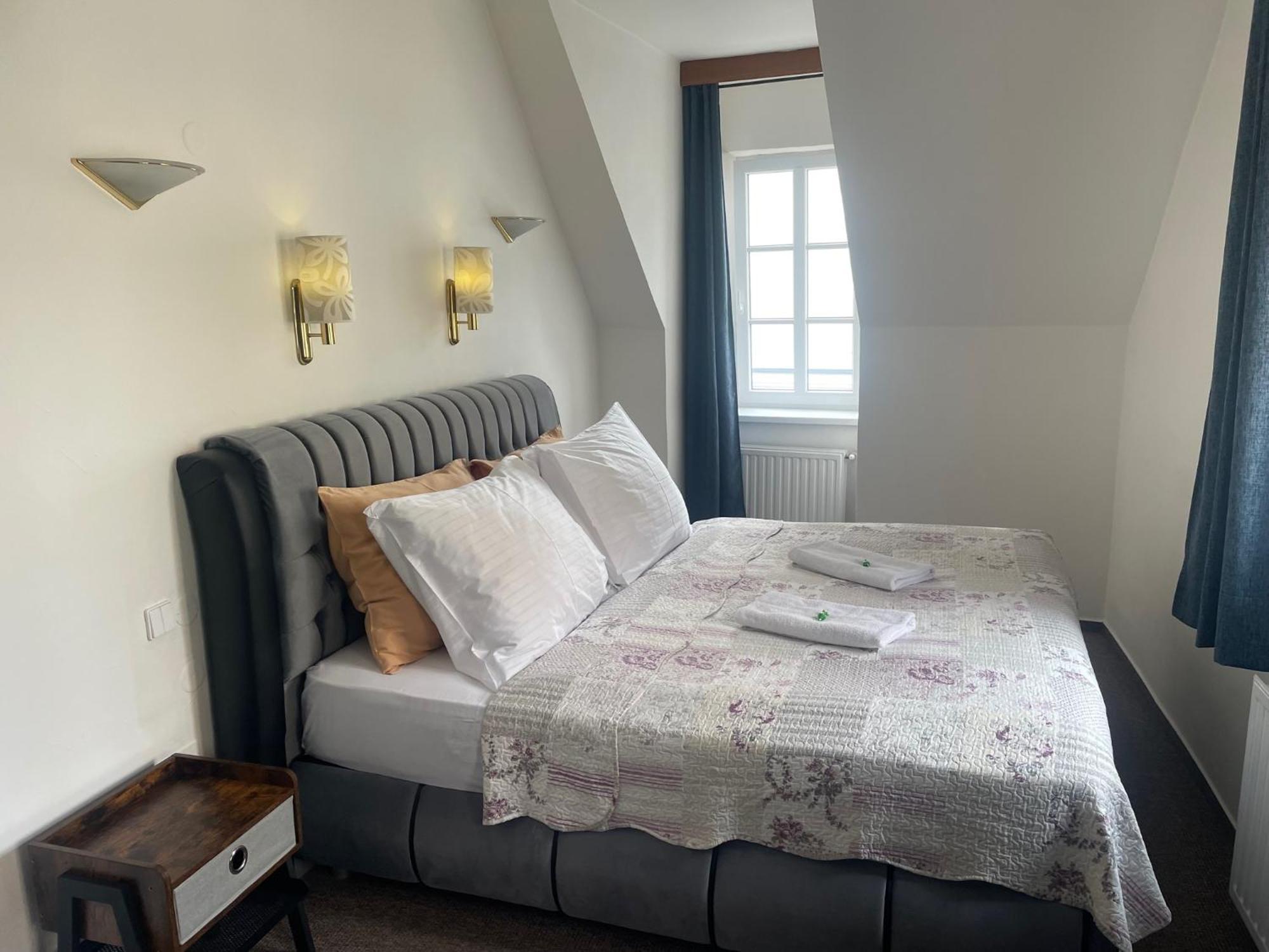 Hotel Radnice Либерец Екстериор снимка