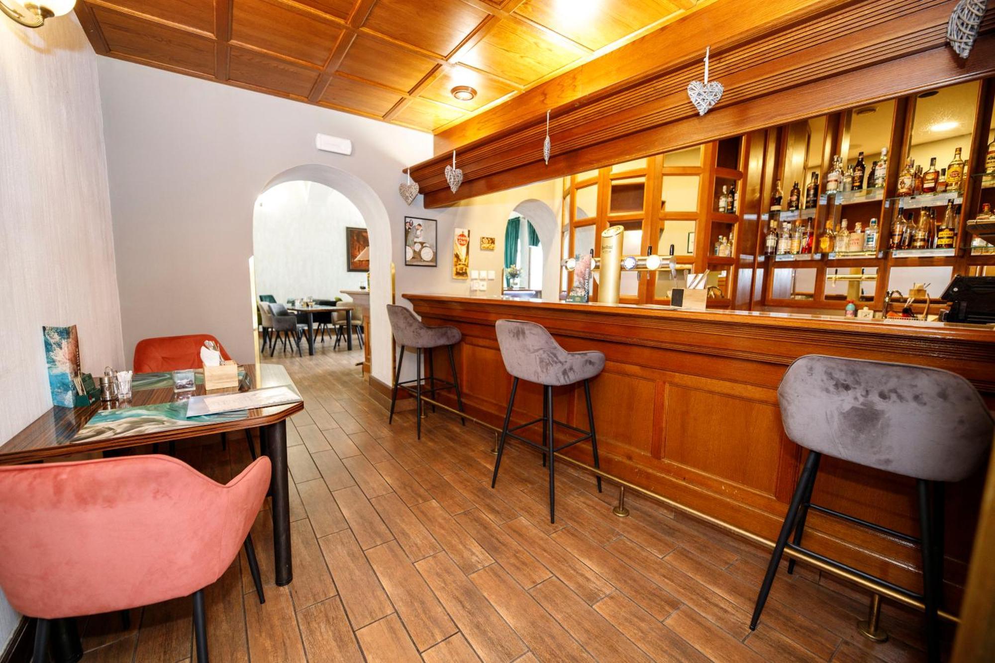 Hotel Radnice Либерец Екстериор снимка