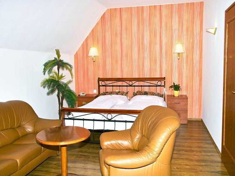 Hotel Radnice Либерец Екстериор снимка