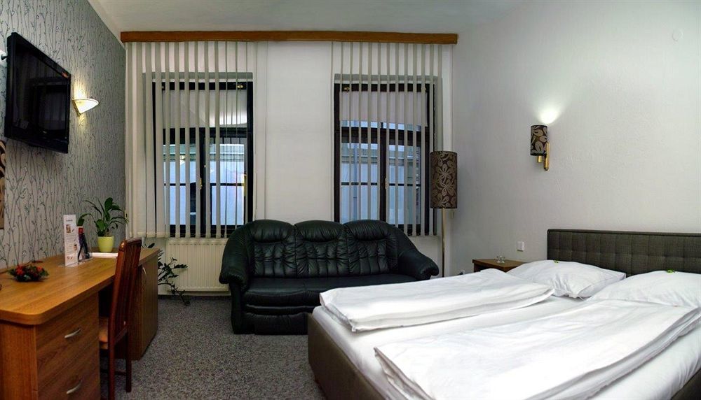 Hotel Radnice Либерец Екстериор снимка