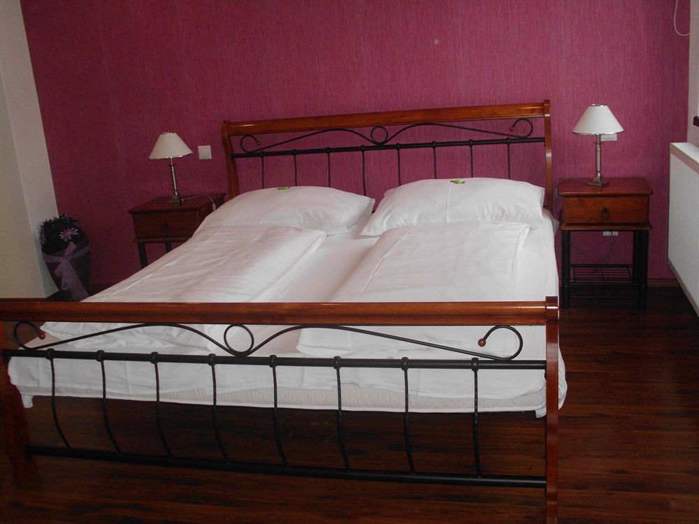 Hotel Radnice Либерец Екстериор снимка